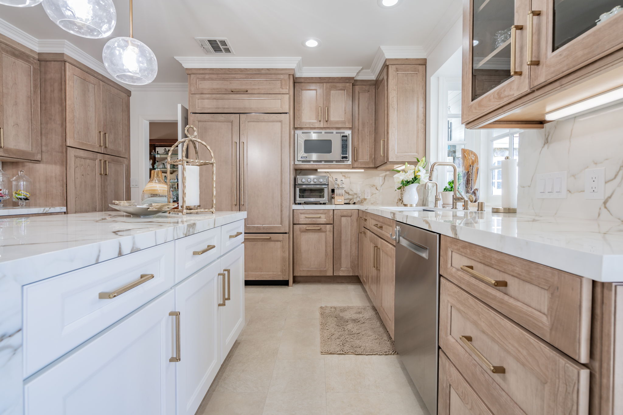 Transitional Kitchen Remodel by State Restoration - Kitchen Remodeling & Bathroom Design — Project 1 project photo